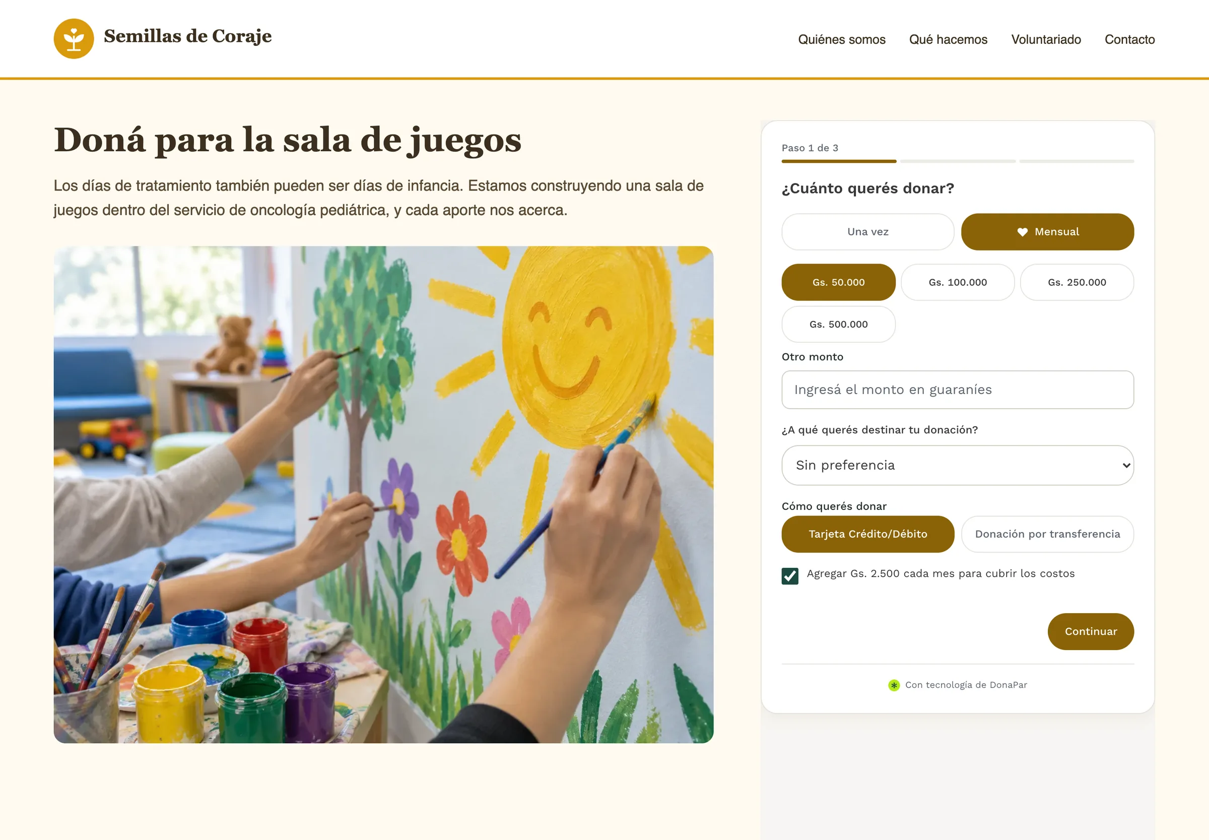 El sitio web de una fundación con el formulario de donación de DonaPar integrado al costado.